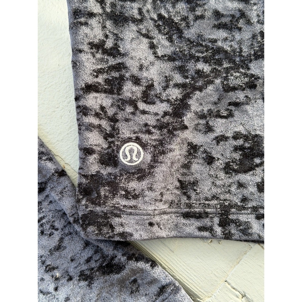 Lululemon All Aligned Crushed Velvet Whimsigoth Athleisure 12 Black Cropped Rare - Picture 5 of 5